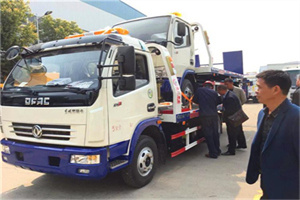 浠水汽车道路救援拖车价格